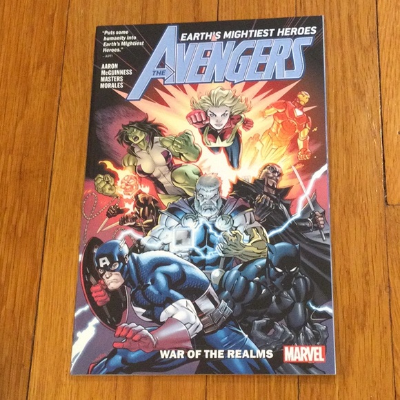 Marvel Graphic-Novel Book Bundle - Picture 15 of 16